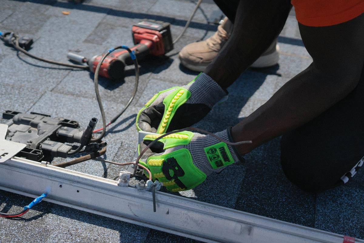Solar Panel Wire and Connectors: 7 Essential Tips to Avoid Costly Mistakes